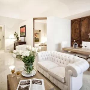 palazzo-brunaccini.palermohotels.org/